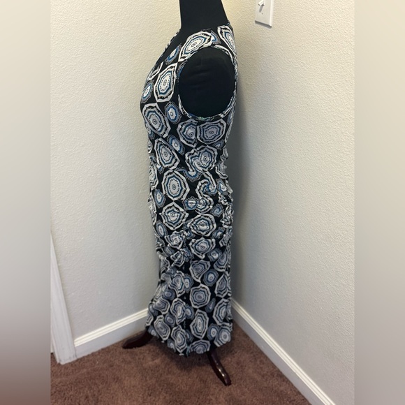 White House Black Market Floral Blue Gray White Reversible Mesh Dress Ruched M - Picture 4 of 8